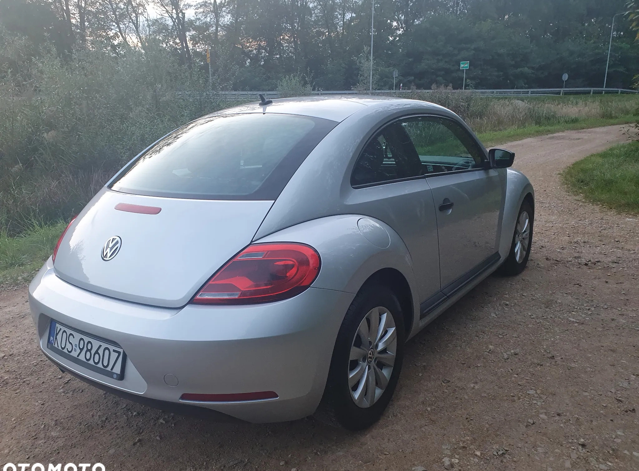 Volkswagen New Beetle cena 42500 przebieg: 93200, rok produkcji 2014 z Reszel małe 92